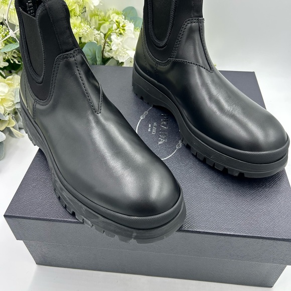 Men\'s Prada Brixxen  leather Chelsea boots size 10 made in Italy main image 12